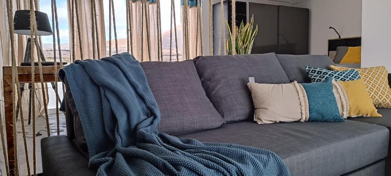 Cocomar II ~ Ocean View Loft Apartment Guatiza Bagian luar foto