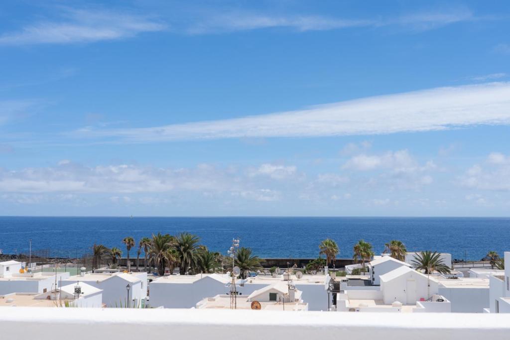 Cocomar II ~ Ocean View Loft Apartment Guatiza Bagian luar foto